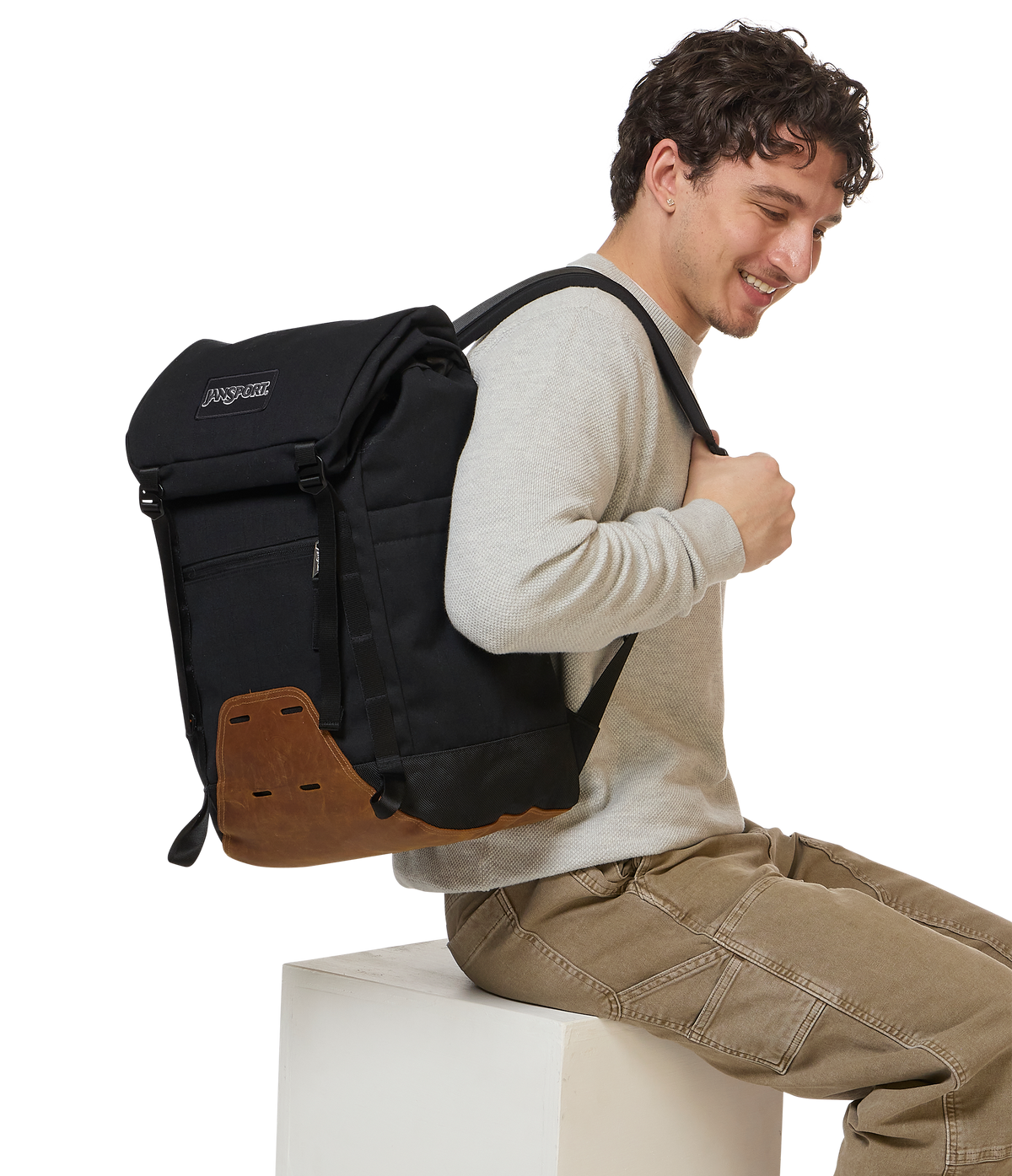 cruiser-rucksack-q2 JS0A86EP008-MODEL.png