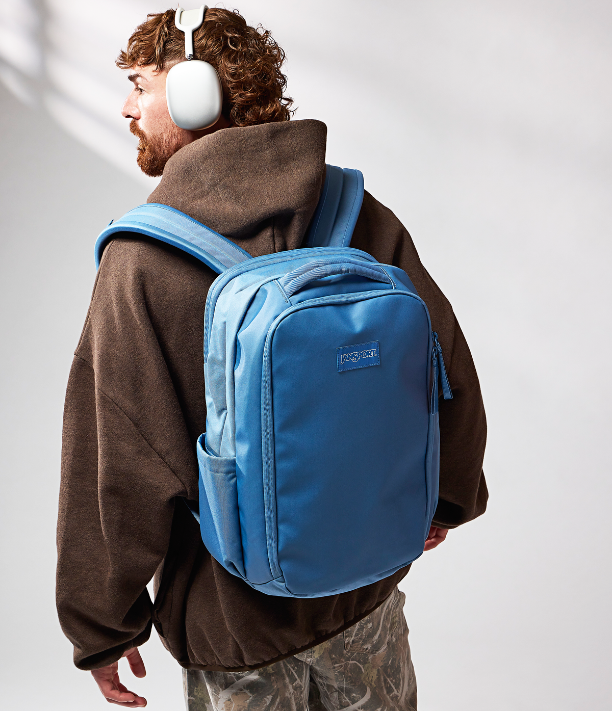good-latitude-travel-pack-30l-h3 JS0A86ETEW5-MODEL.png