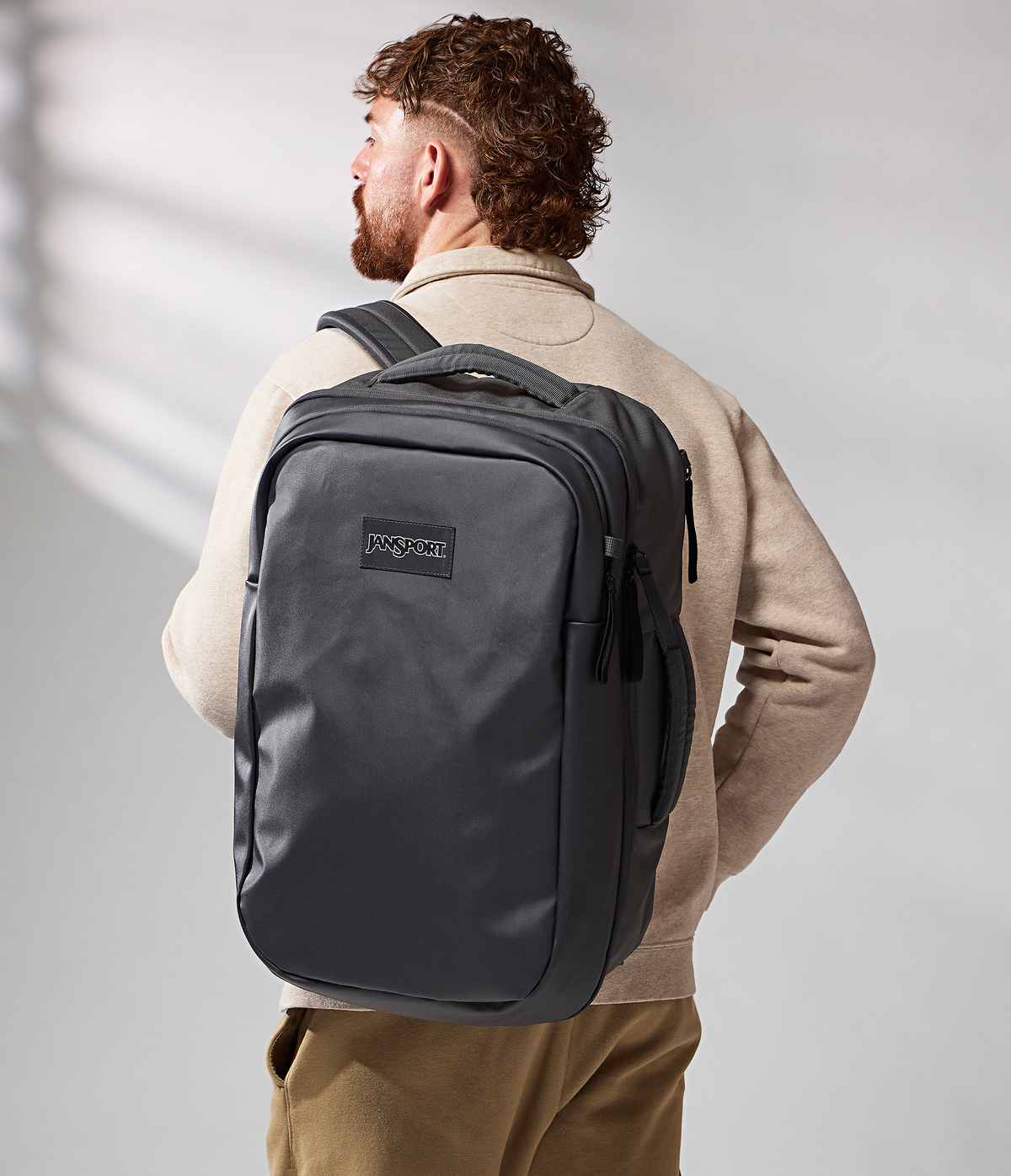 good-latitude-travel-pack-40l-v3 JS0A86EUDMX-MODEL.png
