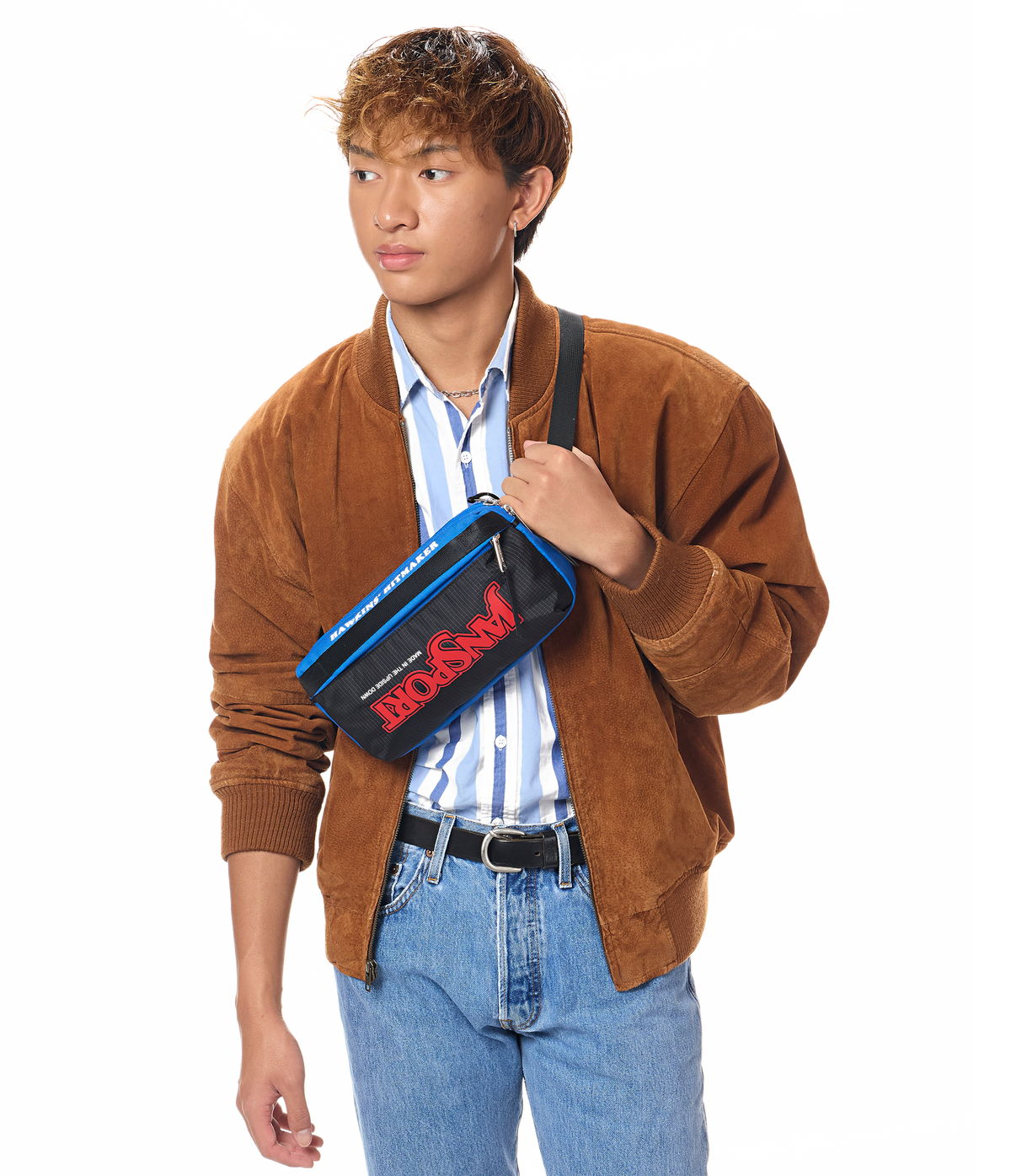 washington-waistpack-squawk-radio-l9 JS0A898CA2S-MODEL.png